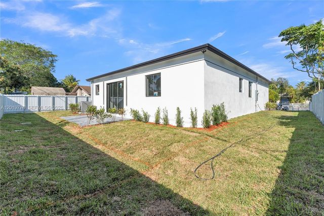 2947 NW 9th St, Fort Lauderdale, FL 33311