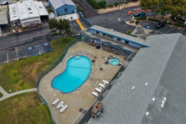 174 Kern Street 31, Salinas, CA 93905