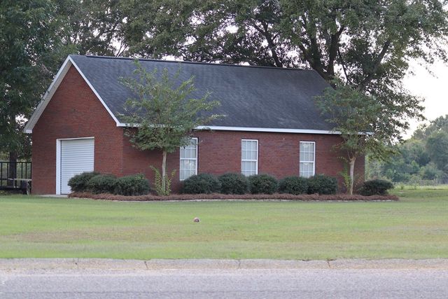 443 Ridge Drive, Headland, AL 36310