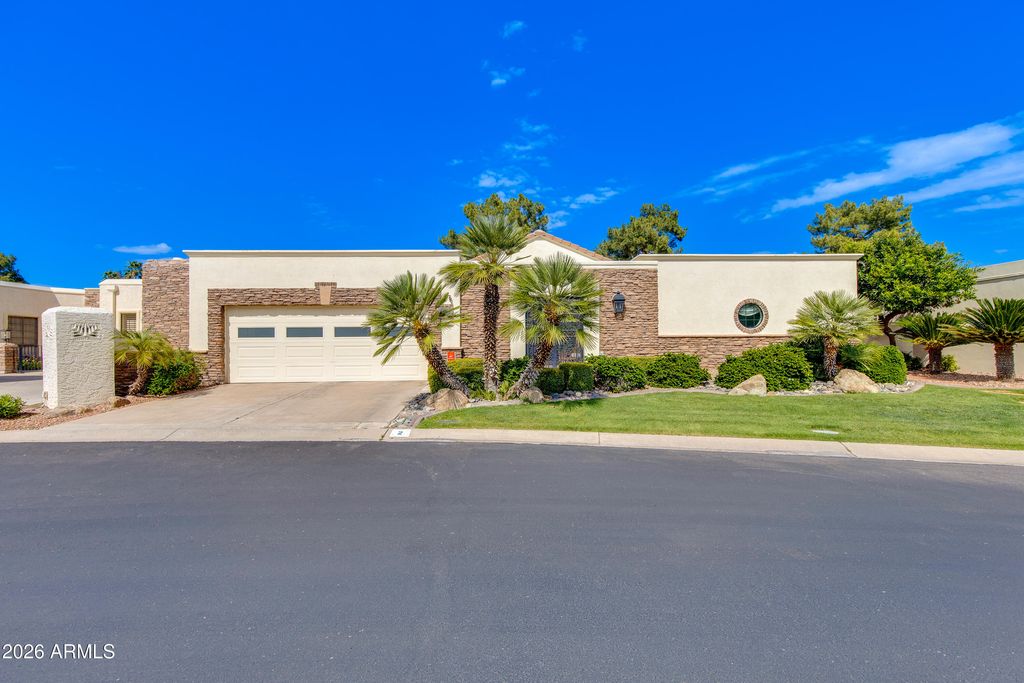 2737 E ARIZONA BILTMORE Circle 2, Phoenix, AZ 85016 — exterior