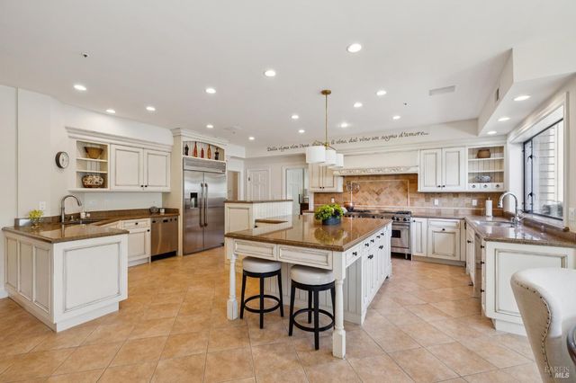 172 Pacheco Ave, Novato, CA 94947