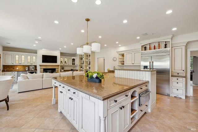 172 Pacheco Ave, Novato, CA 94947