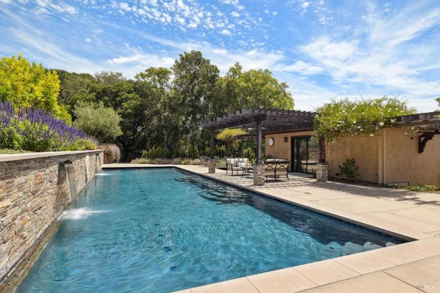 172 Pacheco Ave, Novato, CA 94947