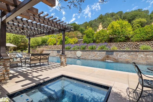 172 Pacheco Ave, Novato, CA 94947