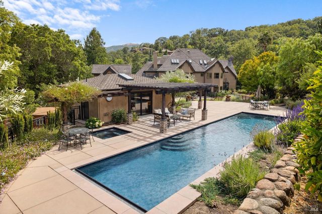 172 Pacheco Ave, Novato, CA 94947