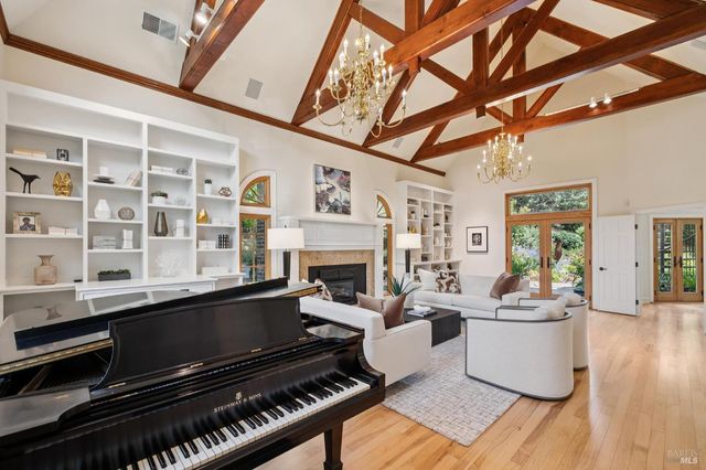 172 Pacheco Ave, Novato, CA 94947