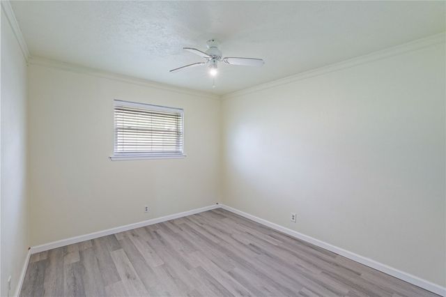 10725 Westview Dr, Corpus Christi, TX 78410