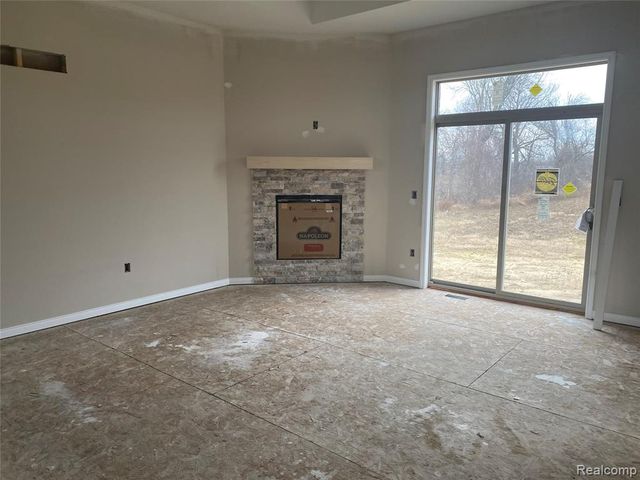 4940 Daisy Lane, Almont, MI 48003
