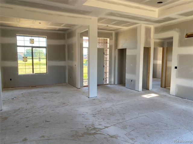 4940 Daisy Lane, Almont, MI 48003