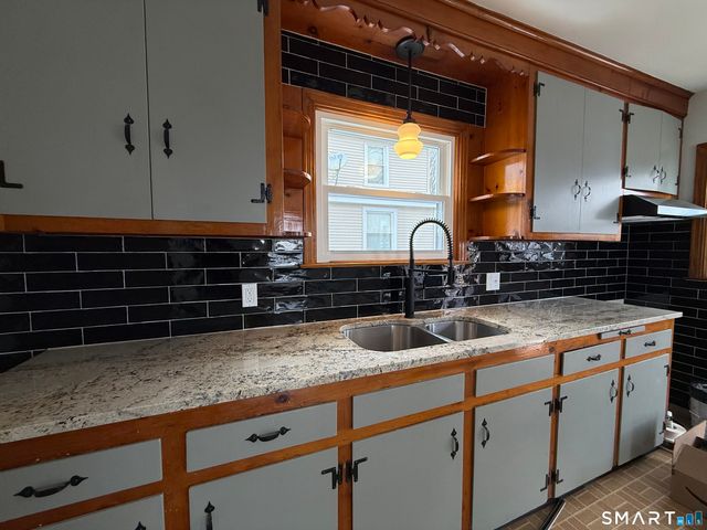 17 Sylvan Avenue, Meriden, CT 06451