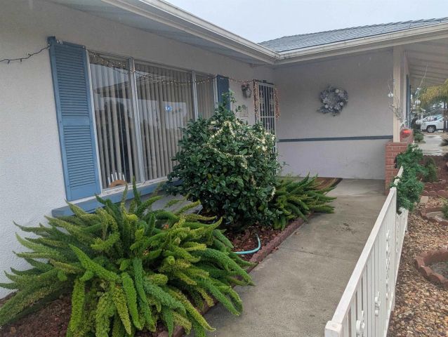 1181 W Mayberry West, Hemet, CA 92543