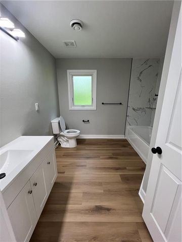 4655 E 43rd Terrace, Kansas City, MO 64130