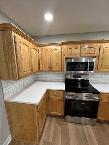 4655 E 43rd Terrace, Kansas City, MO 64130