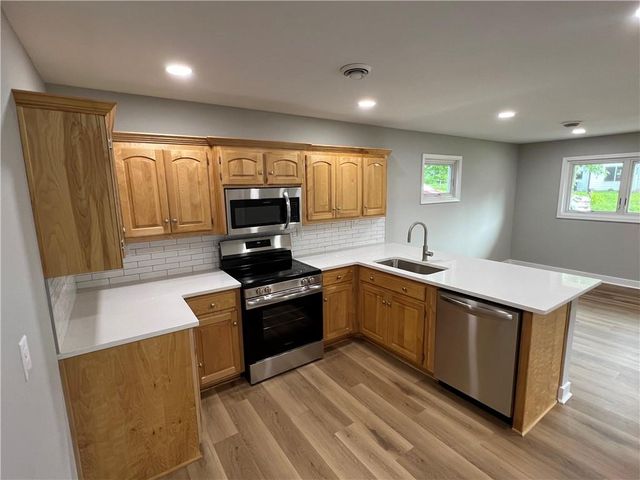 4655 E 43rd Terrace, Kansas City, MO 64130