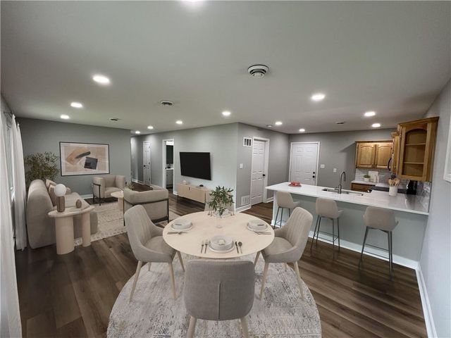 4655 E 43rd Terrace, Kansas City, MO 64130