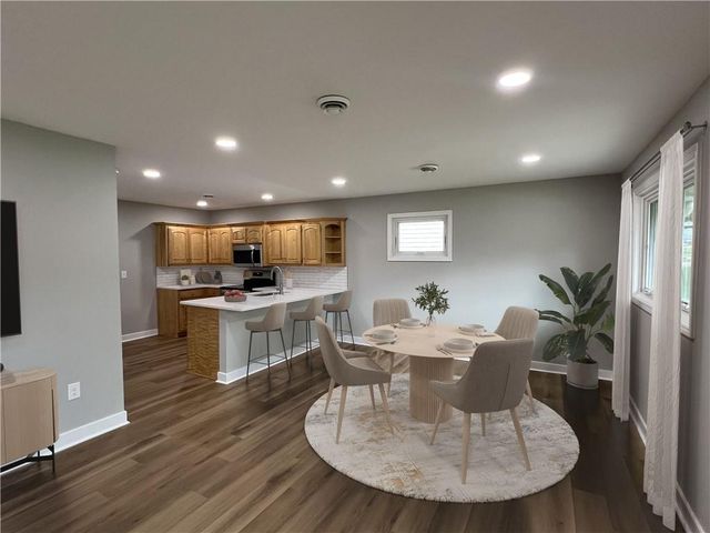 4655 E 43rd Terrace, Kansas City, MO 64130