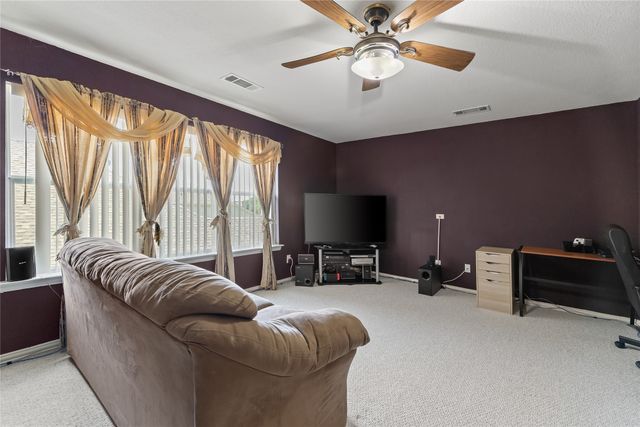 2904 Shoreline Drive, Burleson, TX 76028