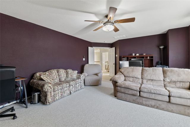 2904 Shoreline Drive, Burleson, TX 76028