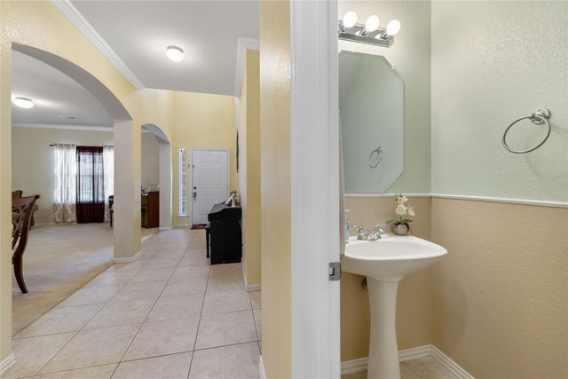 2904 Shoreline Drive, Burleson, TX 76028