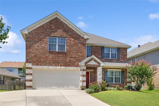 2904 Shoreline Drive, Burleson, TX 76028