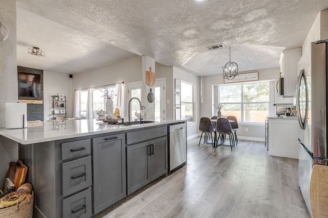 222 Hidden Acres Lane, Weatherford, TX 76087
