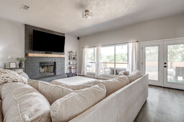 222 Hidden Acres Lane, Weatherford, TX 76087