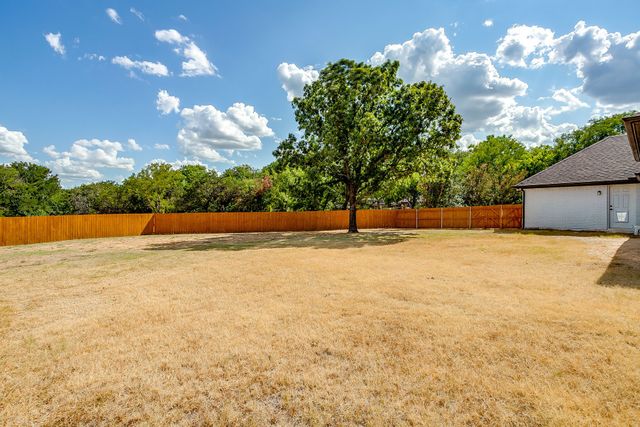 222 Hidden Acres Lane, Weatherford, TX 76087