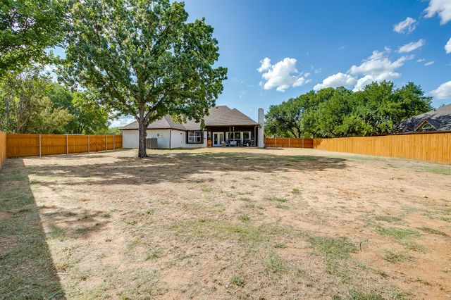 222 Hidden Acres Lane, Weatherford, TX 76087