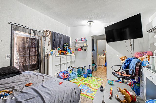 16008 N 70TH Avenue, Peoria, AZ 85382