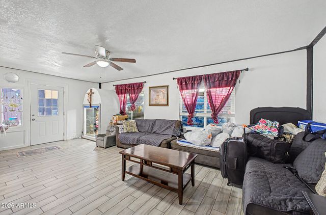 16008 N 70TH Avenue, Peoria, AZ 85382