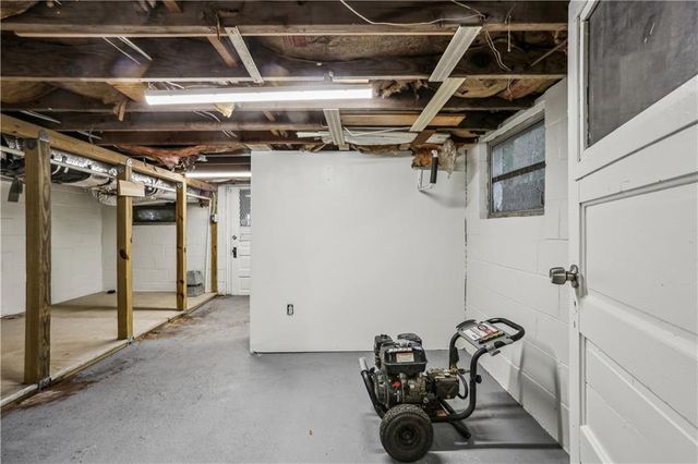 6 Arc Way NE, Atlanta, GA 30305