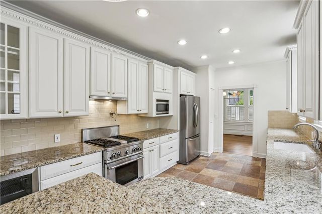 6 Arc Way NE, Atlanta, GA 30305
