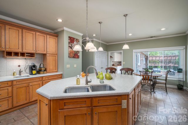 5023 Samuel Pinckney Drive, Belmont, NC 28012