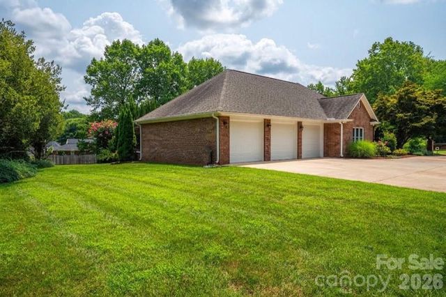 5023 Samuel Pinckney Drive, Belmont, NC 28012