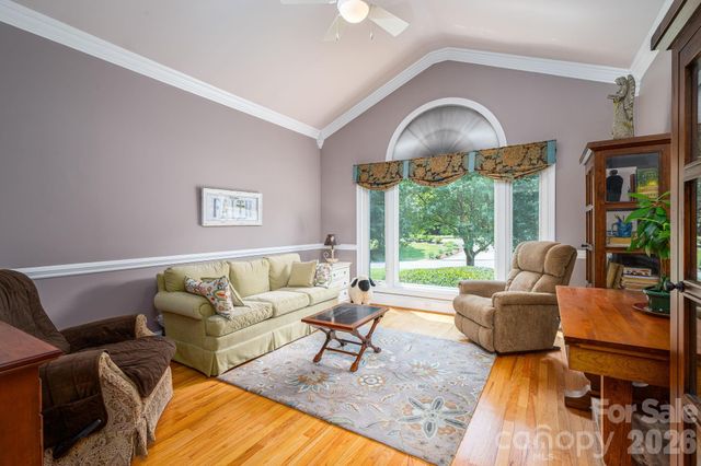 5023 Samuel Pinckney Drive, Belmont, NC 28012