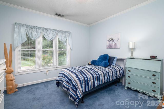 5023 Samuel Pinckney Drive, Belmont, NC 28012