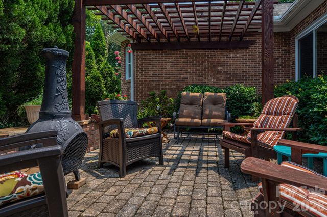 5023 Samuel Pinckney Drive, Belmont, NC 28012