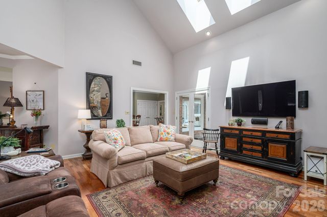 5023 Samuel Pinckney Drive, Belmont, NC 28012