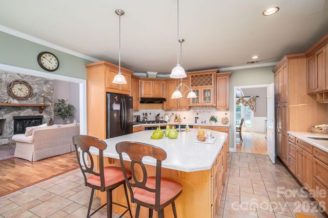 5023 Samuel Pinckney Drive, Belmont, NC 28012