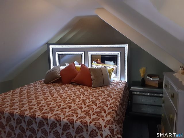 62 Saint Michaels Avenue, Stratford, CT 06614