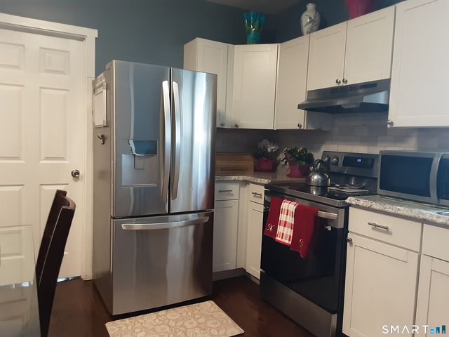 62 Saint Michaels Avenue, Stratford, CT 06614