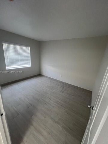 6535 W 26th Dr 11-39, Hialeah, FL 33016