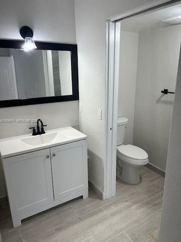 6535 W 26th Dr 11-39, Hialeah, FL 33016