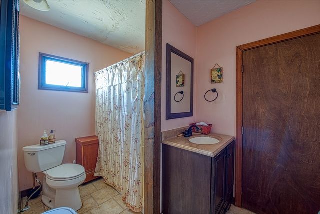 82 Braley Road, Freetown, MA 02717