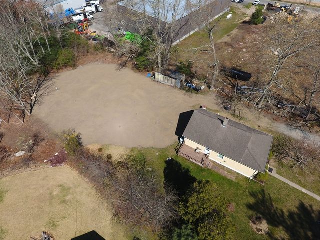 82 Braley Road, Freetown, MA 02717