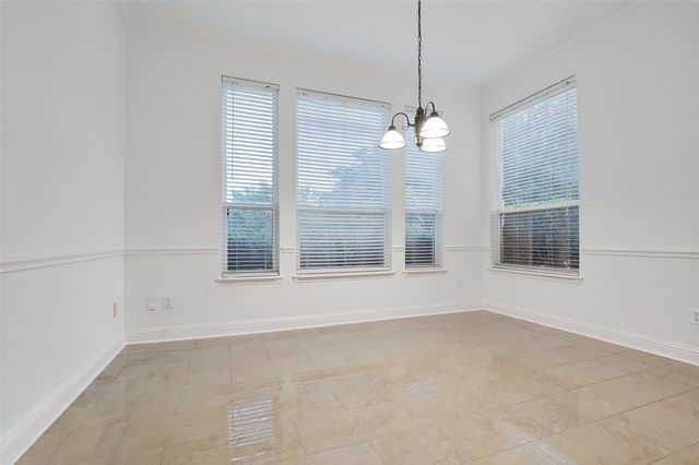 8925 Hunters Glen Trail, Fort Worth, TX 76120