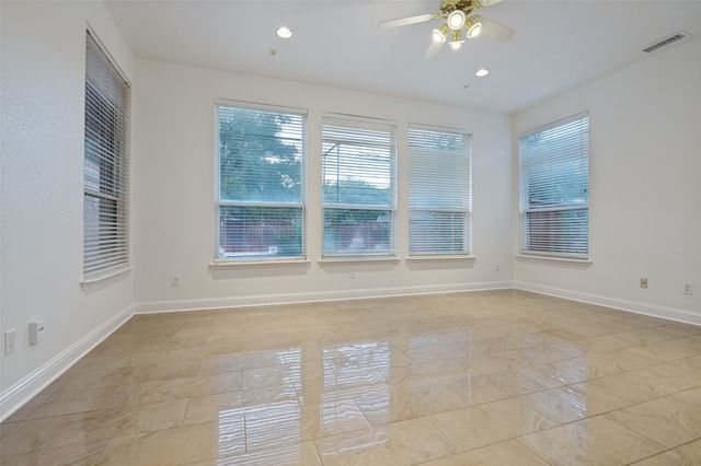 8925 Hunters Glen Trail, Fort Worth, TX 76120