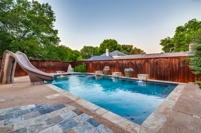 8925 Hunters Glen Trail, Fort Worth, TX 76120