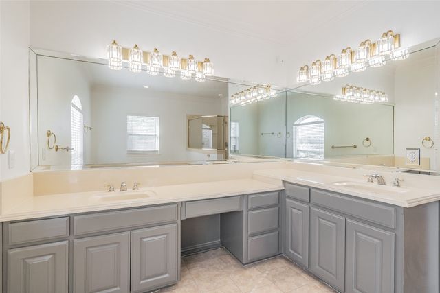8925 Hunters Glen Trail, Fort Worth, TX 76120