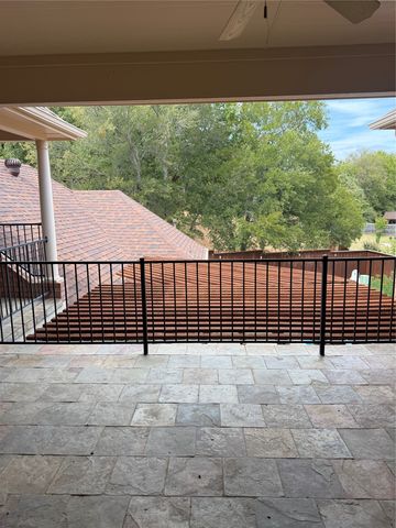 8925 Hunters Glen Trail, Fort Worth, TX 76120